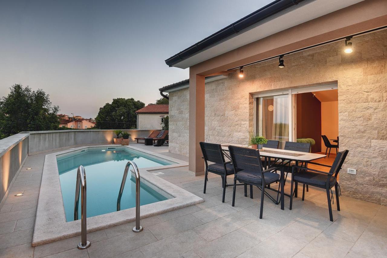 Vila Una With Private Pool Near Rovinj - Open 2022 Rovinjsko Selo Exterior photo
